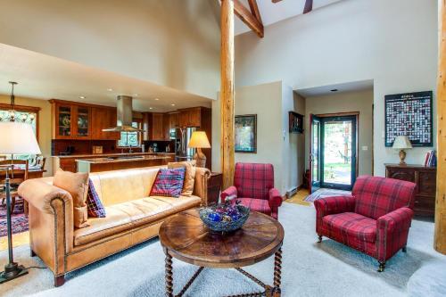 037 Vineyard House