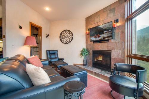 2914 River Bank Lodge - Keystone