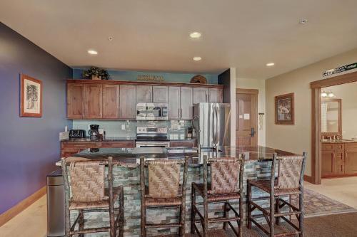 Apartamento 8890 The Springs Condo