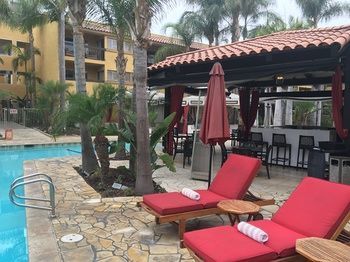 Atrium Hotel