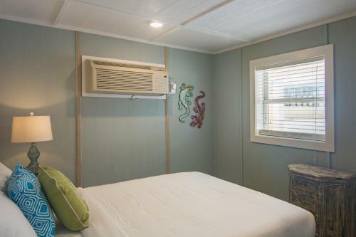See Sea Motel