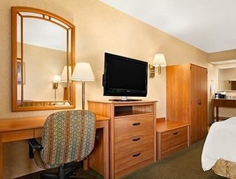 Hotel Hampton Inn Greensboro - Four Seasons