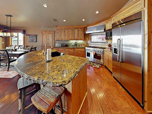 Four-bedroom Kings Beach Condo Apartment