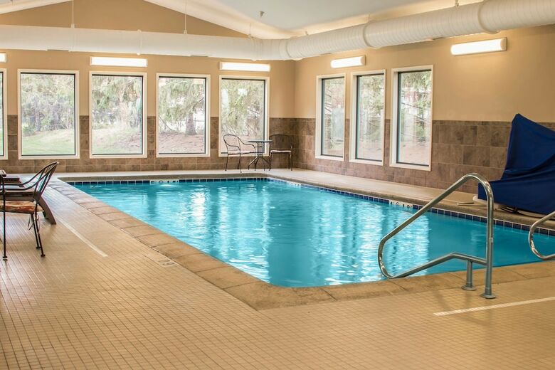 Hotel Hampton Inn Lansing Airport