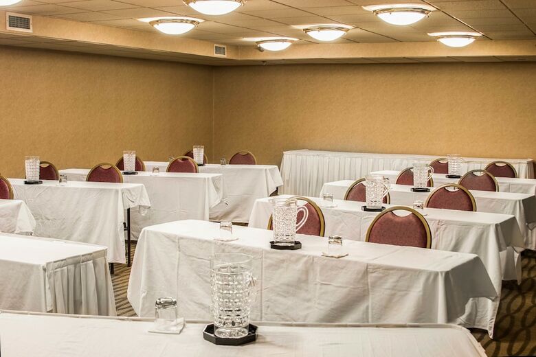 Hotel Hampton Inn Lansing Airport