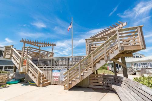 Beach Realty Saltaire #11