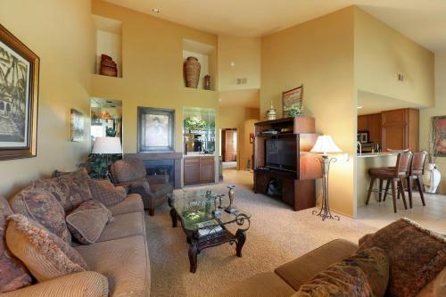 La Quinta House #133 Home