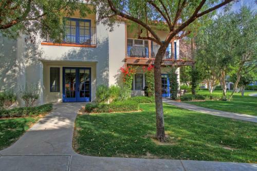 Studio Villa In La Quinta, Ca (#lv005)