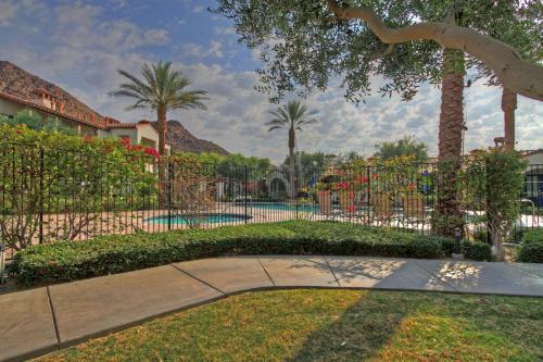 Studio Villa In La Quinta, Ca (#lv005)