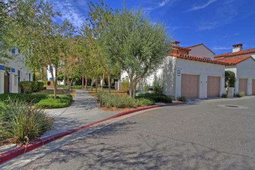 Studio Villa In La Quinta, Ca (#lv008)
