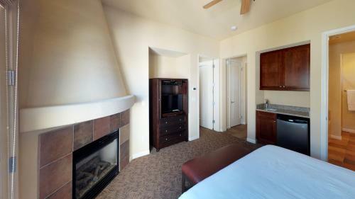 2 Bedroom Villa In La Quinta, Ca (#lv211)