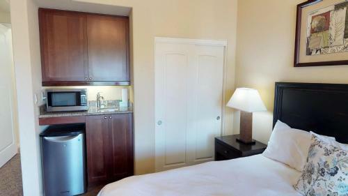 Studio Villa In La Quinta, Ca (#lv014)