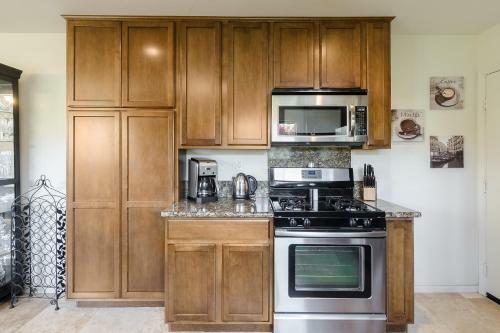 52990 Avenida Villa Home