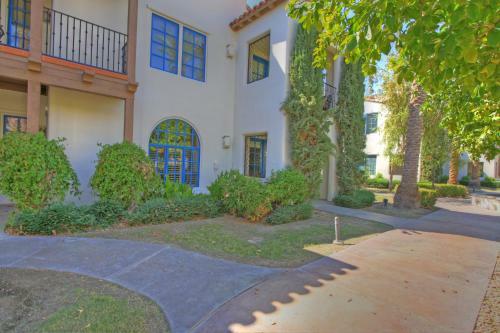 Apartamento La Quinta Condo #109 Condo