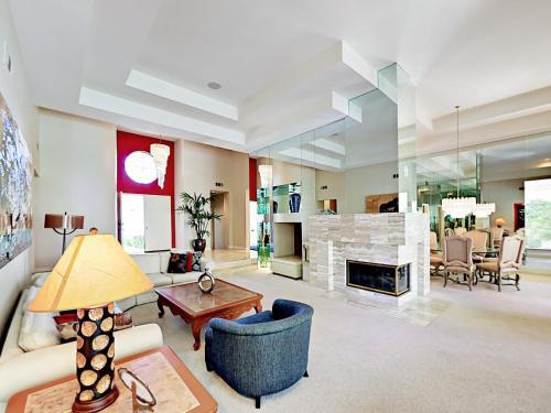 55015 Riviera Home