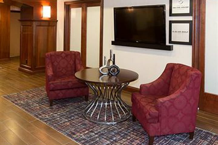 Hotel Hampton Inn Hartford-airport, Ct