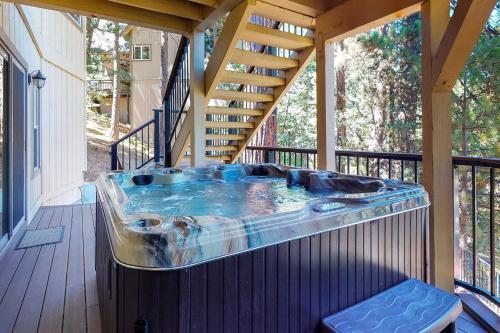 Thunderbird Chalet