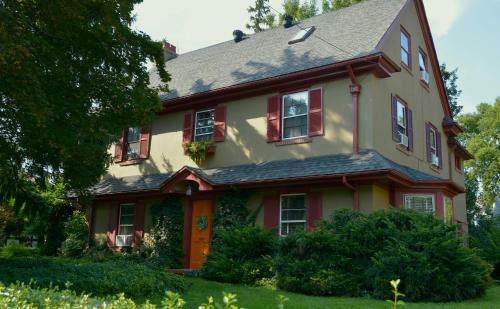 The Lancaster Bed And Breakfast