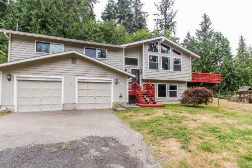 Family Friendly Funhouse Near Langley