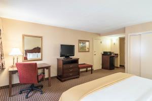 Clarion Hotel The Belle
