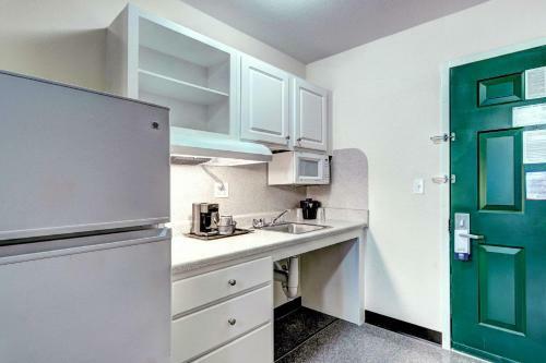 Hotel Savannah Suites - Westminster