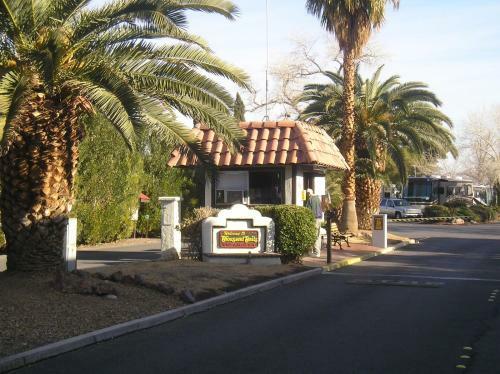 Las Vegas Camping Resort Cabin 2
