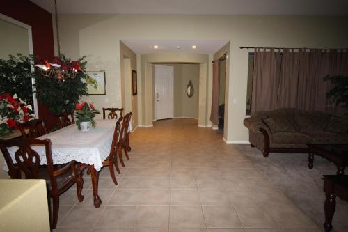Las Vegas Villa 8
