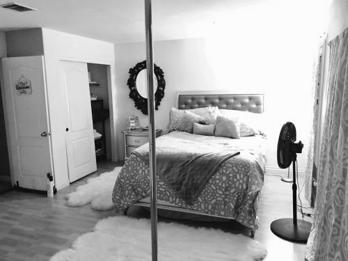 Hostal Amazing Henderson Home