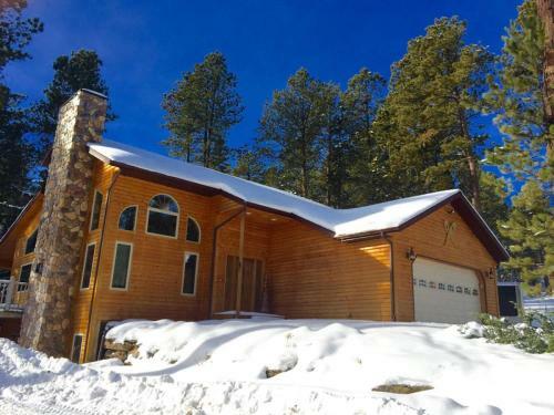 Conifer Winds Lodge