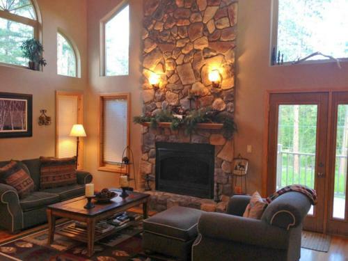 Conifer Winds Lodge