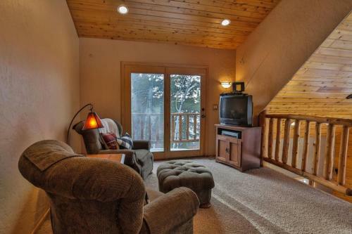 Deep Snow Lodge