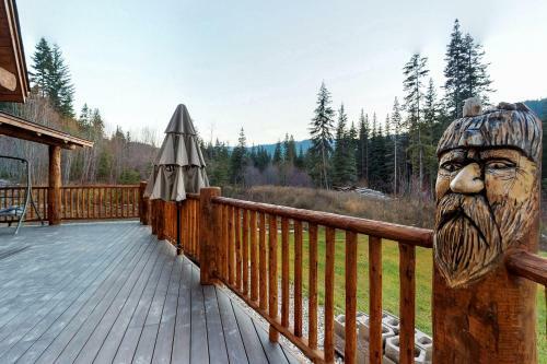 Eagle's Roost Lodge