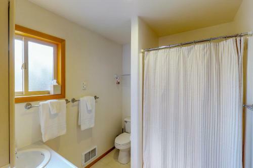 Sk�l Haus Unit B