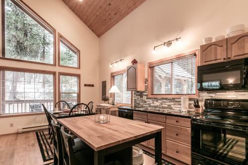 Base Camp Lodge