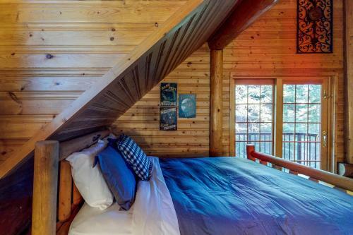 Soaring Pines Lodge & Bunkhouse