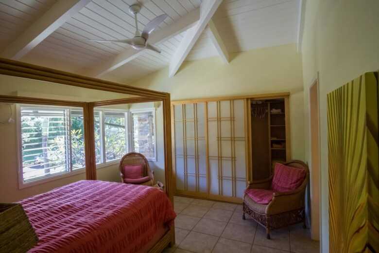 Hale Kipa | Perched On The Bluffs