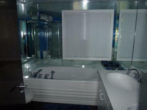 Luxury Home, Great Views!