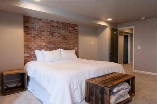 Family Friendly | Walkout Apartment