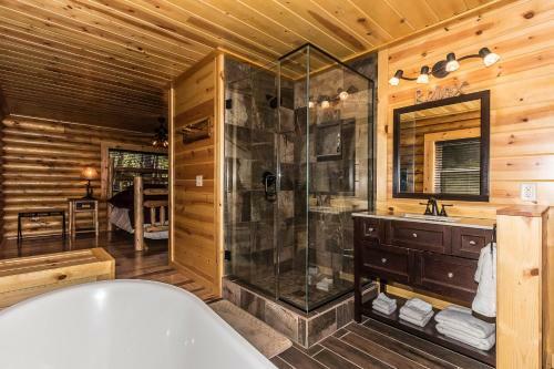 Hotel Hocking Hills Cabins & Resort Hemlock Haven