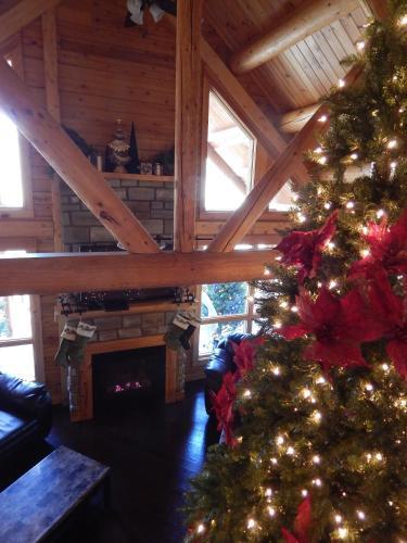 The Summit Lodge In Hocking Hills