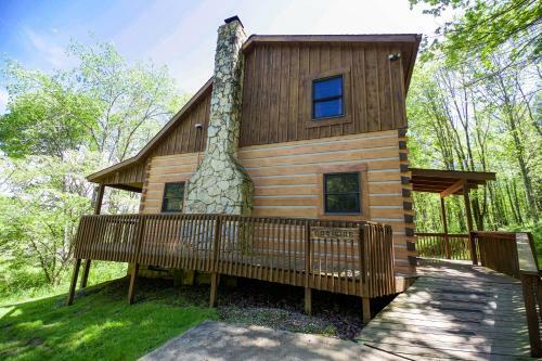 Dogwood - Hocking Hills Cabin