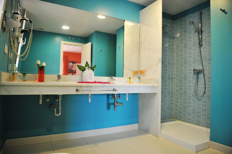 Hotel V�rtice Chipiona Mar