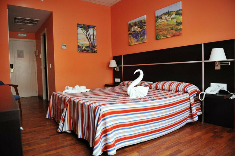 Hotel V�rtice Chipiona Mar