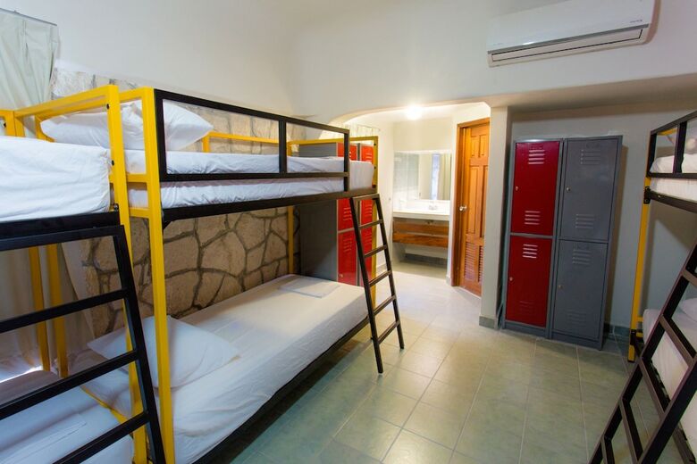 Hotel Selina Canc�n Downtown