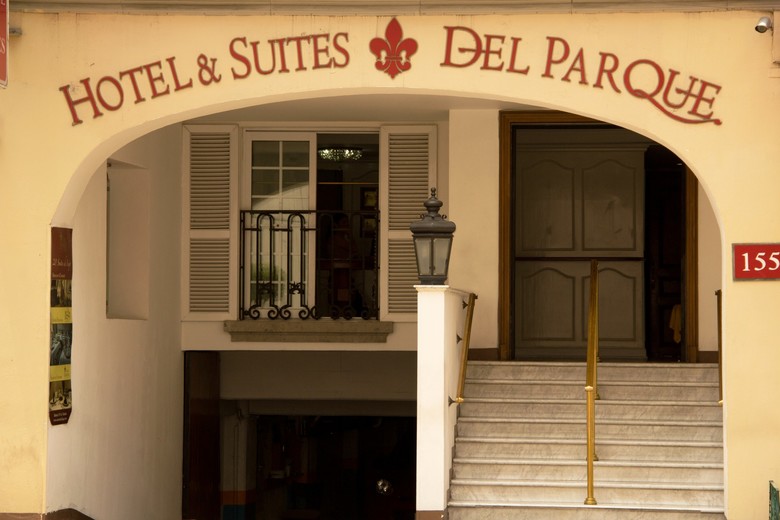 Hotel & Suites Del Parque By Wtc