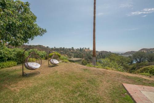 Hollywood Hills Home, Pool, Views, Lake