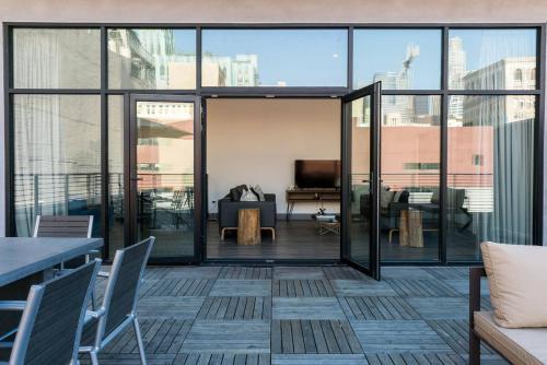 Apartamento 2-story Penthouse & Private Deck