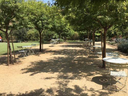 Apartamento Runway Large 2 Bedroom B214