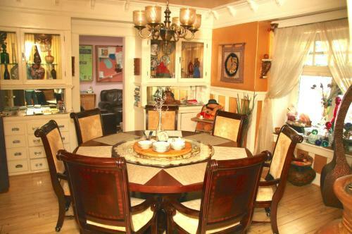 Hollywood Bed & Breakfast