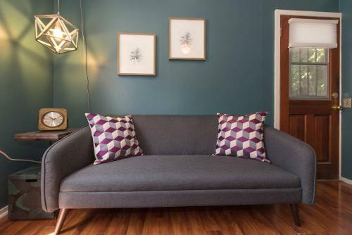 The Victorian Guest Suite 9.6
